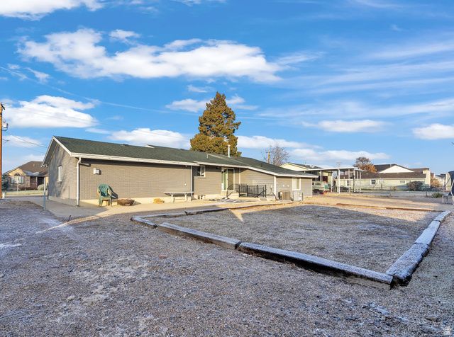 2623 S 2000 W, Syracuse, UT 84075