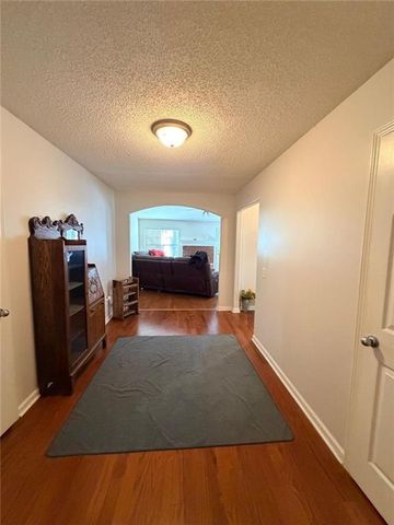 212 W Sycamore W Drive, Winder, GA 30680