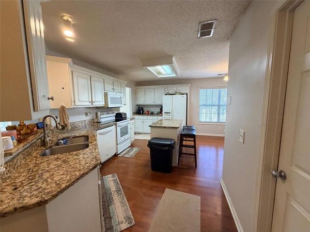 212 W Sycamore W Drive, Winder, GA 30680