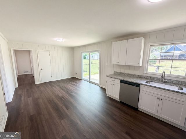 96 Greene Street NE, Fairburn, GA 30213