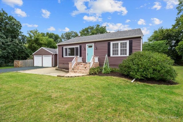 1N038 Woods Avenue, Wheaton, IL 60187