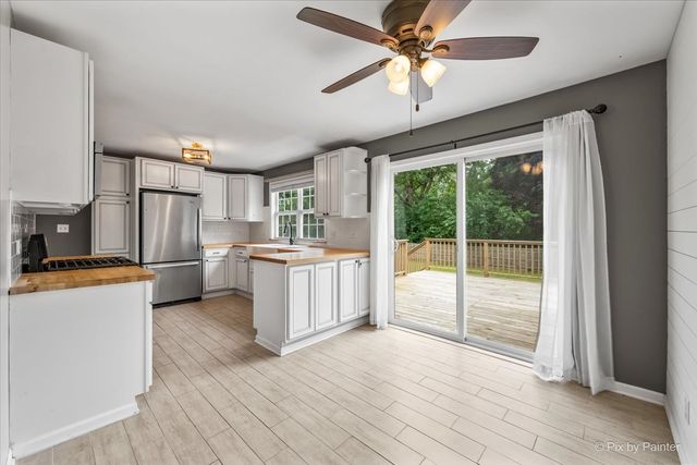 1N038 Woods Avenue, Wheaton, IL 60187