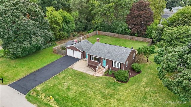 1N038 Woods Avenue, Wheaton, IL 60187