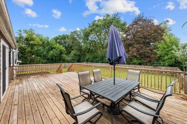 1N038 Woods Avenue, Wheaton, IL 60187