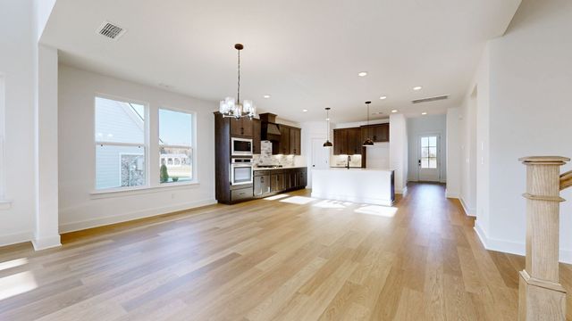 6003 Bloom St, Rockvale, TN 37153