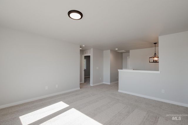 3786 E Jamestown Dr, Nampa, ID 83686