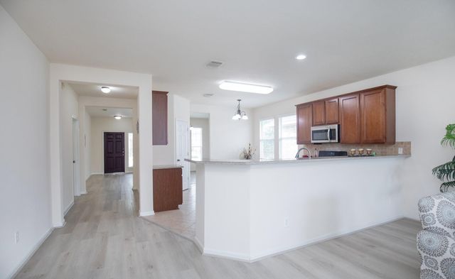 7419 Sabinal Creek, Richmond, TX 77407