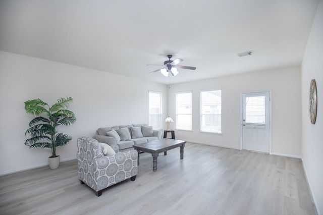 7419 Sabinal Creek, Richmond, TX 77407