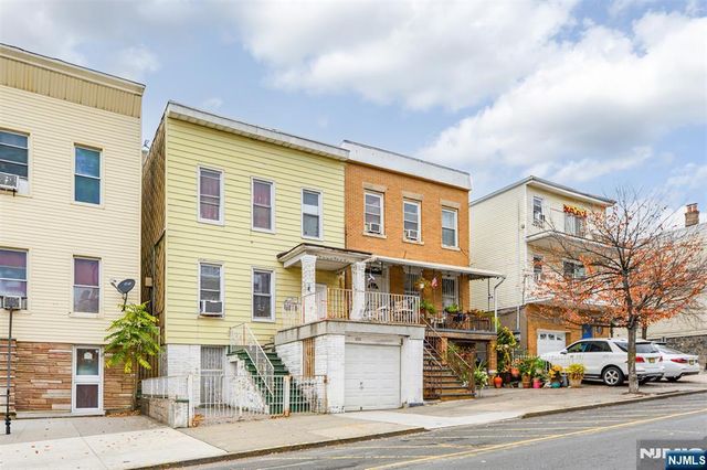 6511 Hudson Avenue, West New York, NJ 07093