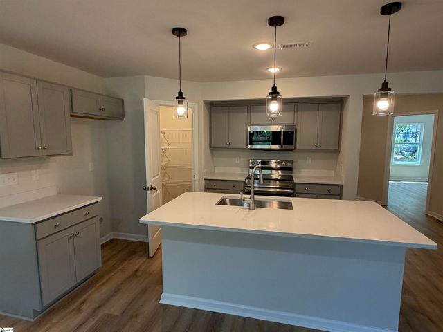 113 Barwood Circle, Greenville, SC 29611