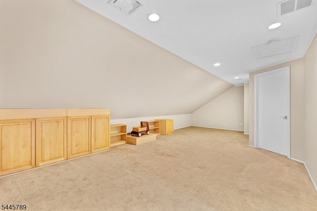 151 Cottage Pl W, Long Hill Twp., NJ 07933