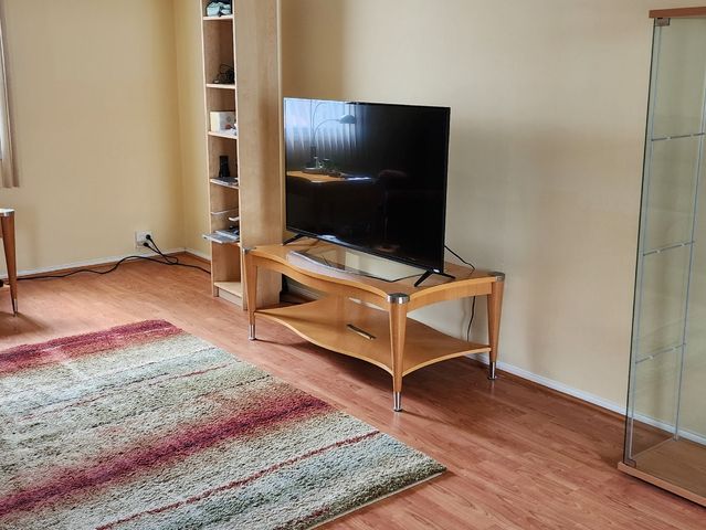 531 Redwood Road, Bolingbrook, IL 60440