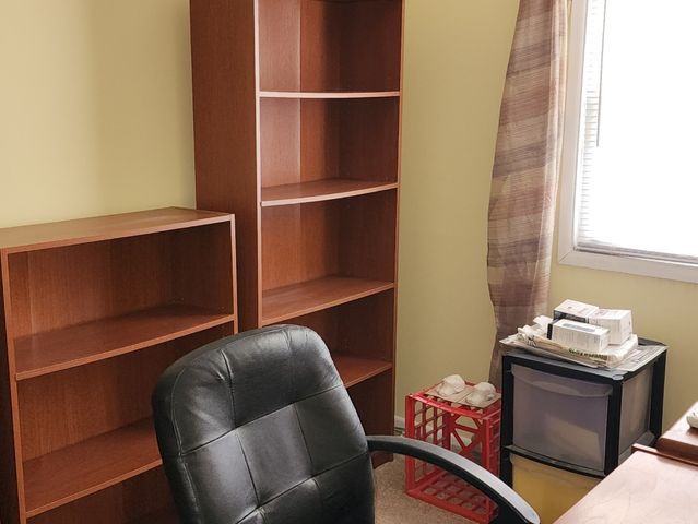 531 Redwood Road, Bolingbrook, IL 60440