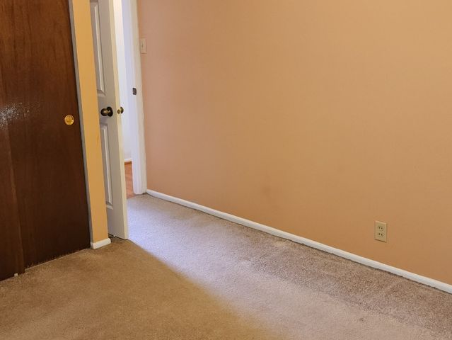 531 Redwood Road, Bolingbrook, IL 60440