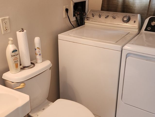 531 Redwood Road, Bolingbrook, IL 60440