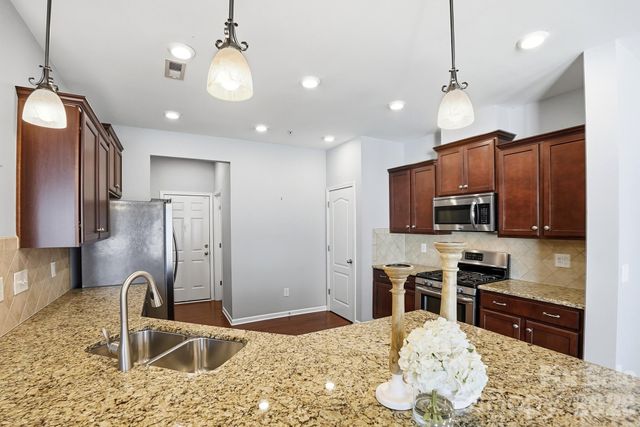 106 Clarendon Street B, Mooresville, NC 28117