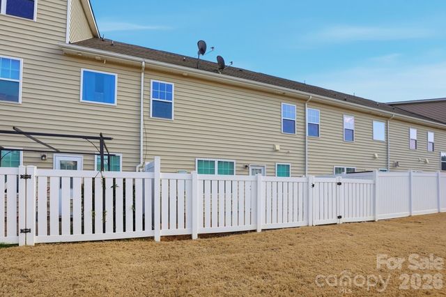 106 Clarendon Street B, Mooresville, NC 28117