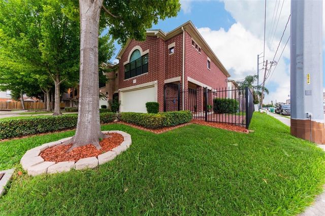 3027 Buttercup Street, Houston, TX 77063