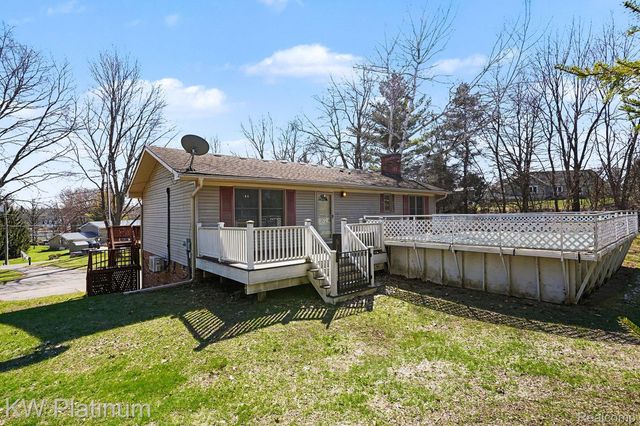3303 Sandy Shore Drive, Metamora Village, MI 48455