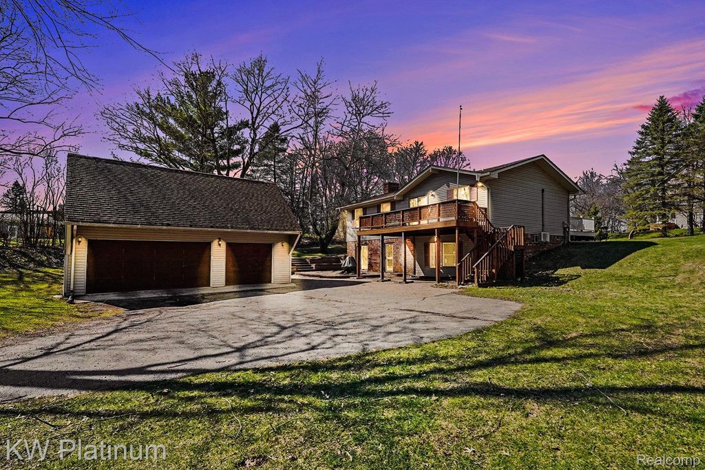 3303 Sandy Shore Drive, Metamora Village, MI 48455
