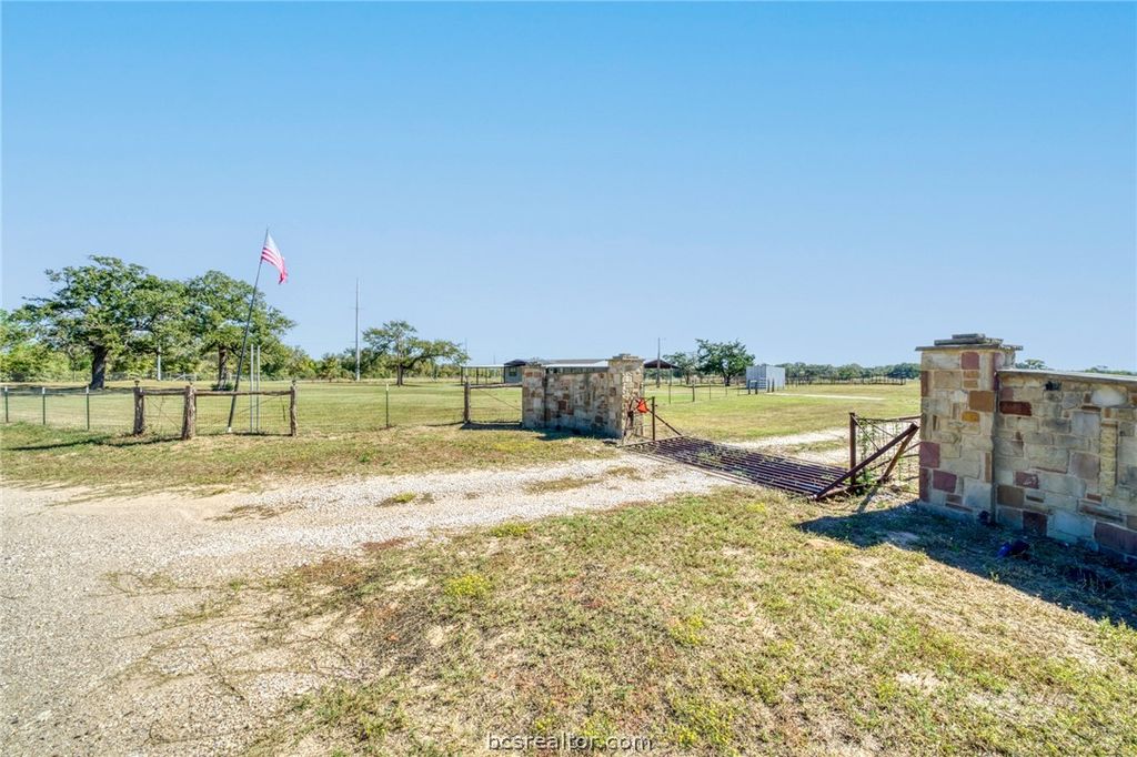 24644 Old Highway 6, Navasota, TX 77868 — photo 4