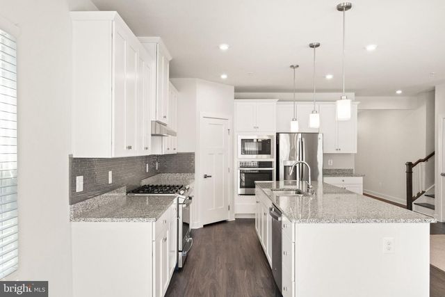 7513 MINT SPRINGS CT, Manassas, VA 20109