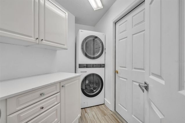 196 WIMBLEDON CIRCLE, Lake Mary, FL 32746