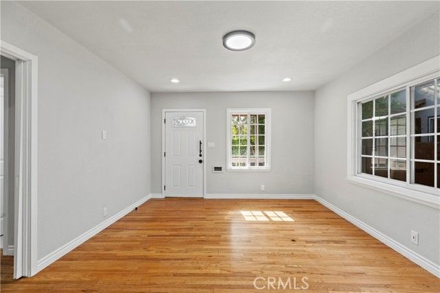 8708 Reading Avenue, Los Angeles, CA 90045