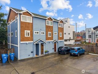 6348 34th Ave SW #C, Seattle, WA 98126