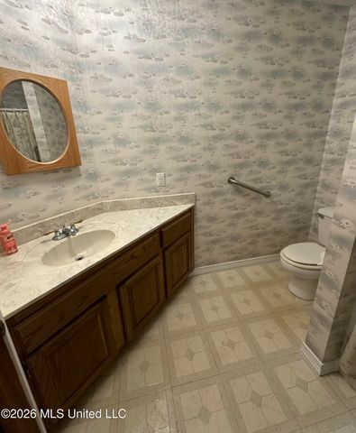 2829 Dolphin Drive, Gautier, MS 39553