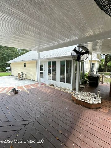 2829 Dolphin Drive, Gautier, MS 39553