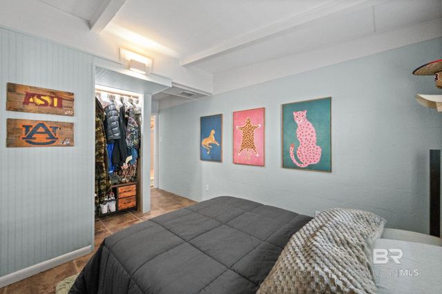 5674 Armadillo Avenue, Orange Beach, AL 36561