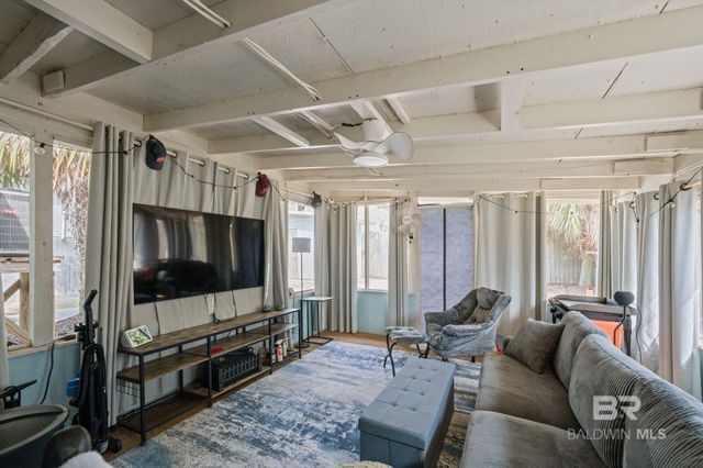 5674 Armadillo Avenue, Orange Beach, AL 36561