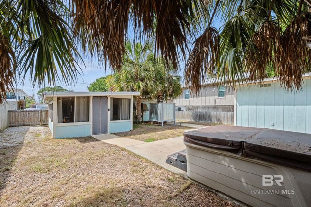 5674 Armadillo Avenue, Orange Beach, AL 36561