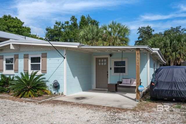 5674 Armadillo Avenue, Orange Beach, AL 36561