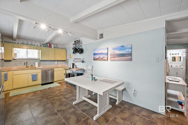 5674 Armadillo Avenue, Orange Beach, AL 36561