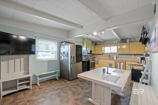 5674 Armadillo Avenue, Orange Beach, AL 36561