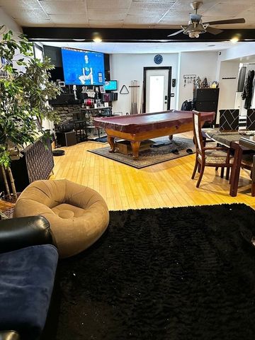 60 Howard St, Leominster, MA 01453