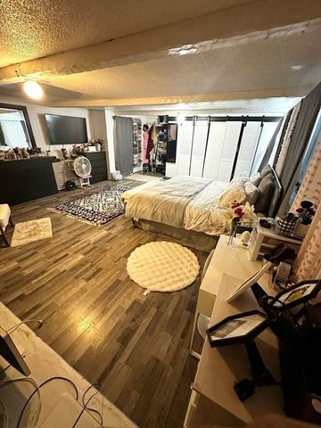 60 Howard St, Leominster, MA 01453