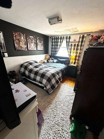 60 Howard St, Leominster, MA 01453