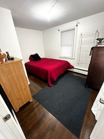 60 Howard St, Leominster, MA 01453