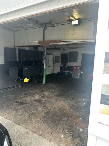 60 Howard St, Leominster, MA 01453