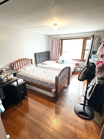 60 Howard St, Leominster, MA 01453