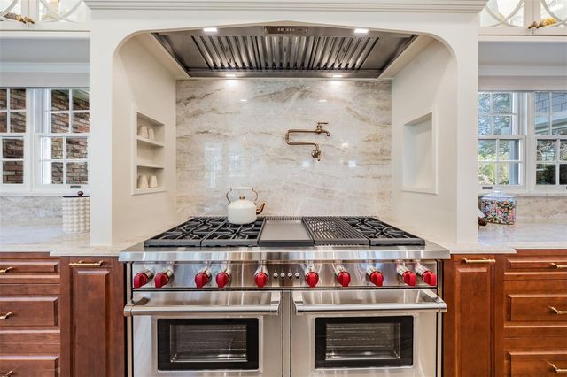 2870 COBBLESTONE DRIVE, Palm Harbor, FL 34684