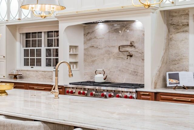 2870 COBBLESTONE DRIVE, Palm Harbor, FL 34684