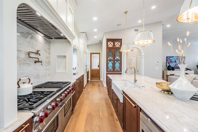 2870 COBBLESTONE DRIVE, Palm Harbor, FL 34684