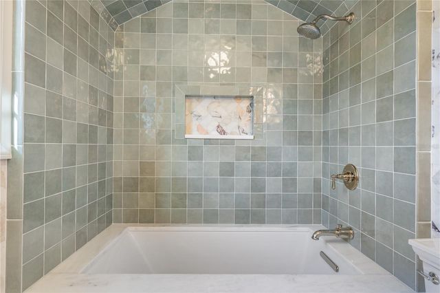 2870 COBBLESTONE DRIVE, Palm Harbor, FL 34684