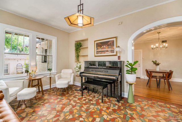 1703 E Jackson St, Pensacola, FL 32501