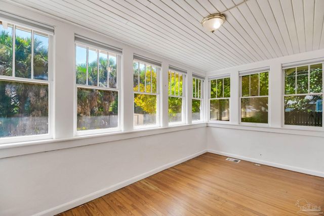 1703 E Jackson St, Pensacola, FL 32501