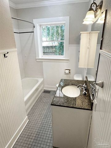 1703 E Jackson St, Pensacola, FL 32501